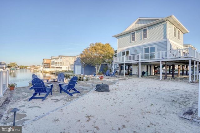 45 W DAGSBORO ST, Fenwick Island, DE 19944