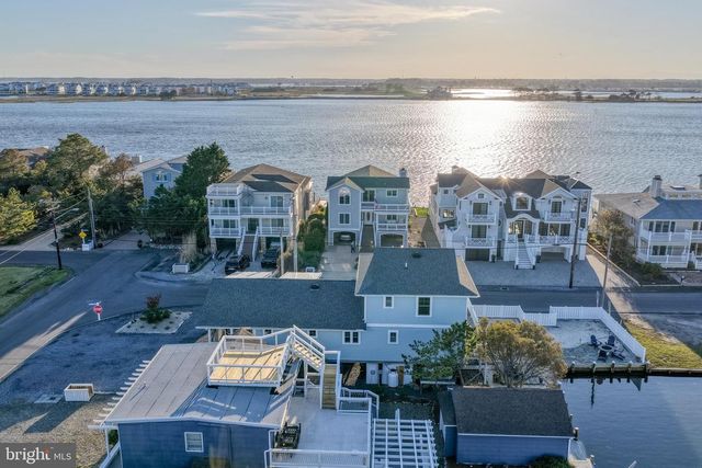 45 W DAGSBORO ST, Fenwick Island, DE 19944
