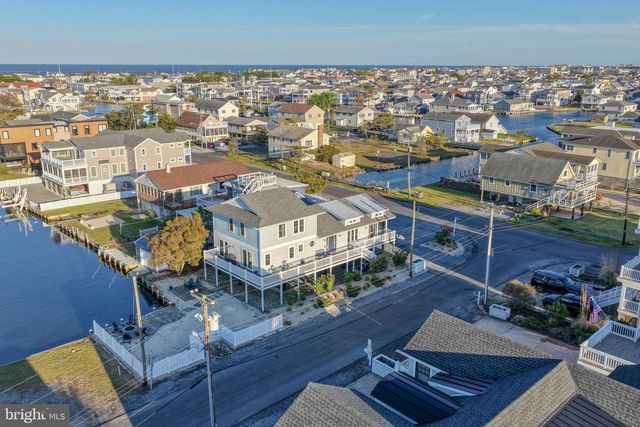45 W DAGSBORO ST, Fenwick Island, DE 19944
