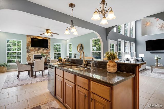 1 Cedar Lake Court, Troy, MO 63379