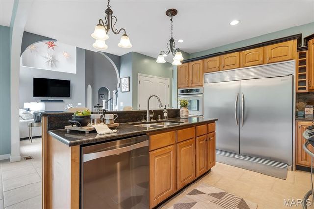 1 Cedar Lake Court, Troy, MO 63379