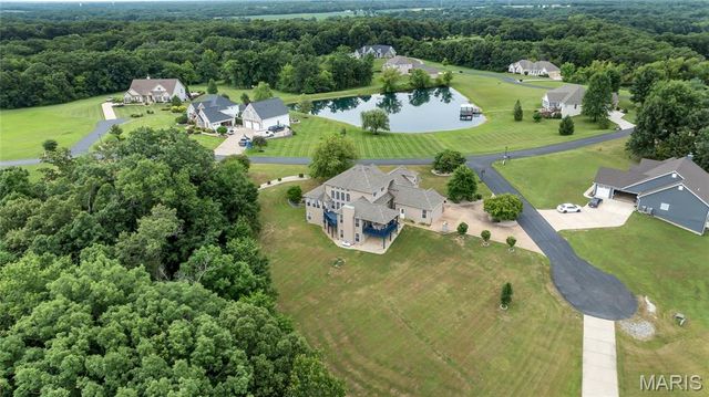 1 Cedar Lake Court, Troy, MO 63379