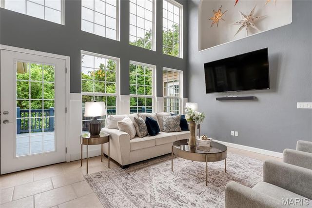 1 Cedar Lake Court, Troy, MO 63379