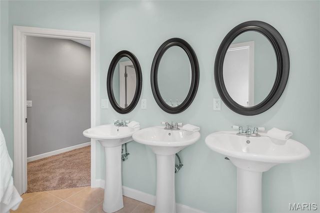 1 Cedar Lake Court, Troy, MO 63379