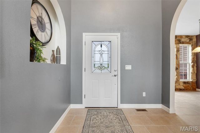 1 Cedar Lake Court, Troy, MO 63379