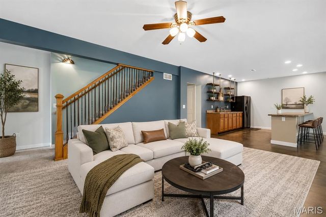 1 Cedar Lake Court, Troy, MO 63379