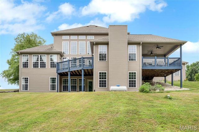 1 Cedar Lake Court, Troy, MO 63379