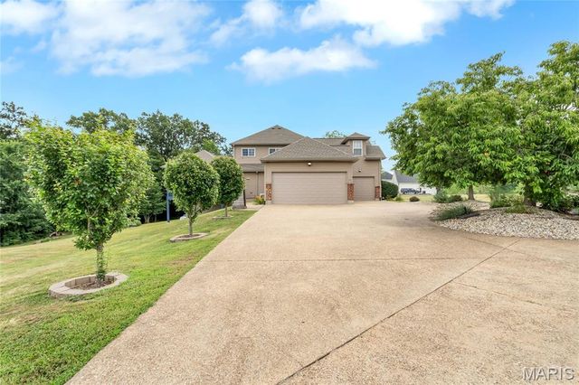 1 Cedar Lake Court, Troy, MO 63379