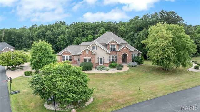 1 Cedar Lake Court, Troy, MO 63379