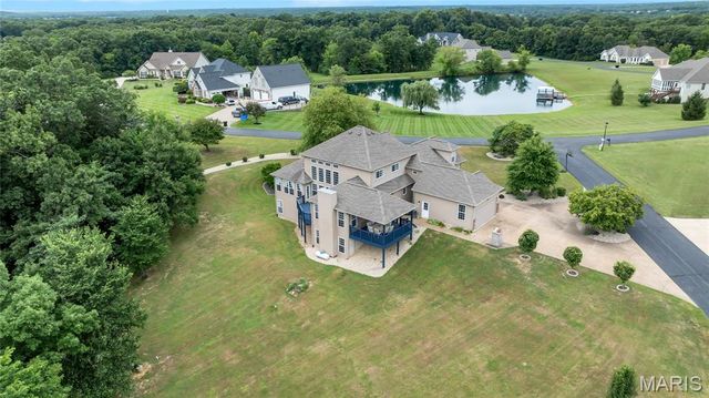 1 Cedar Lake Court, Troy, MO 63379