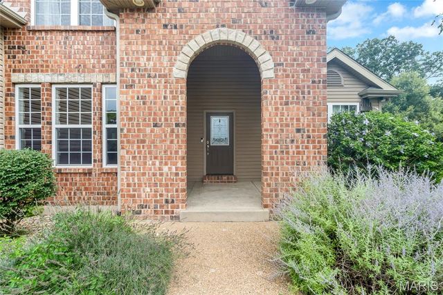 1 Cedar Lake Court, Troy, MO 63379