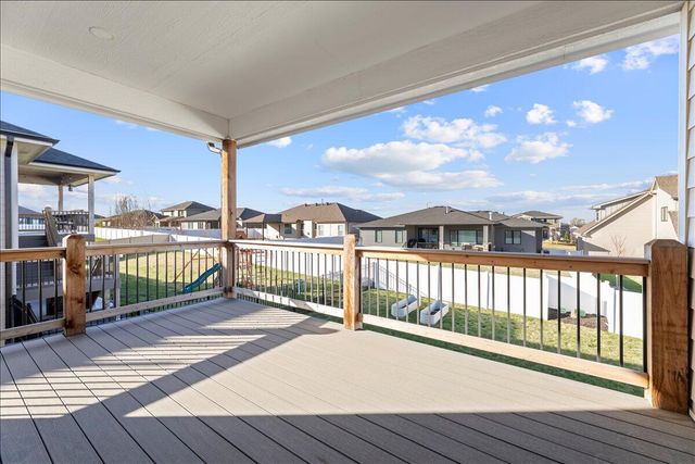 6518 S 208 Avenue, Elkhorn, NE 68022