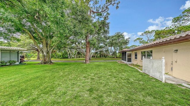 515 ROUSSEAU DRIVE, Nokomis, FL 34275