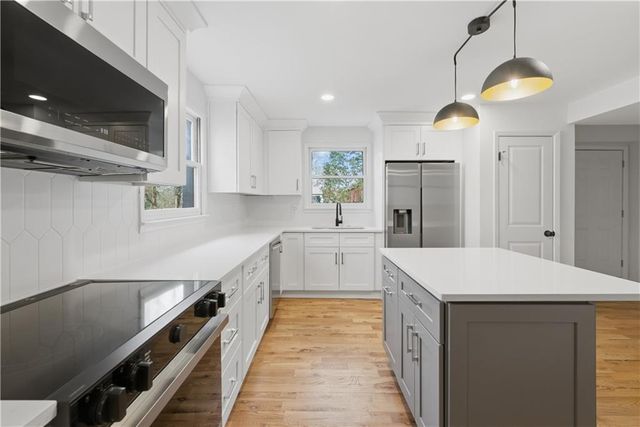 2415 Charleston Oaks Lane, Decatur, GA 30030