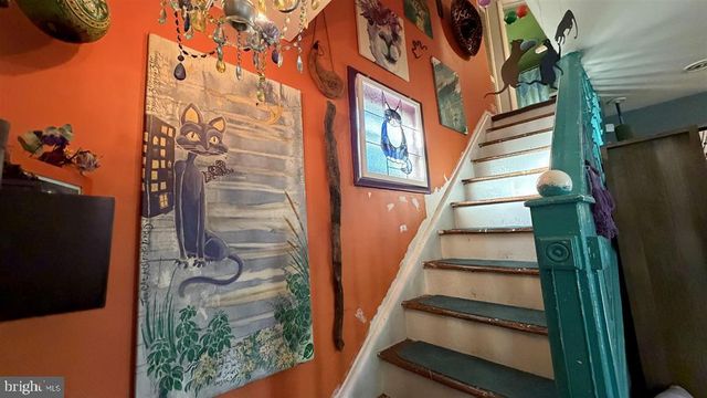 111 S KING ST, Magnolia, NJ 08049
