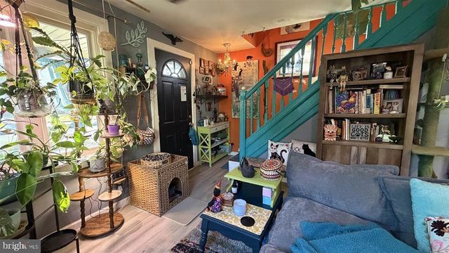 111 S KING ST, Magnolia, NJ 08049