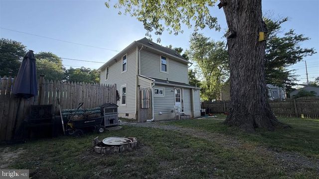 111 S KING ST, Magnolia, NJ 08049