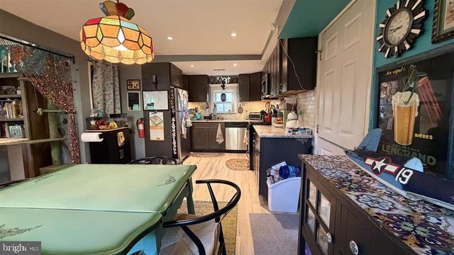 111 S KING ST, Magnolia, NJ 08049