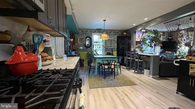 111 S KING ST, Magnolia, NJ 08049