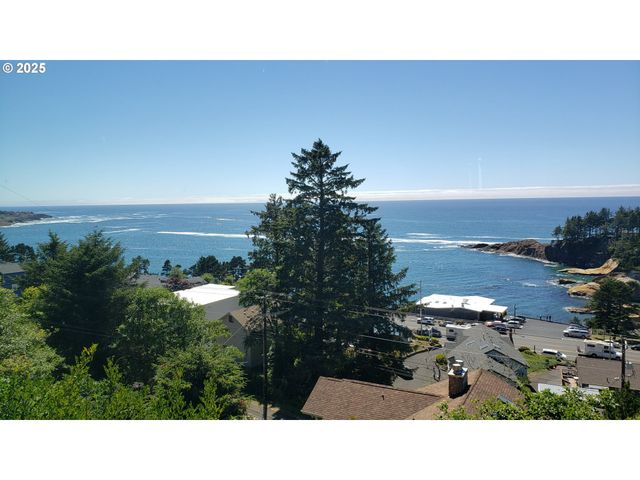 315 Ne VISTA TERRACE Ave, Depoe Bay, OR 97341