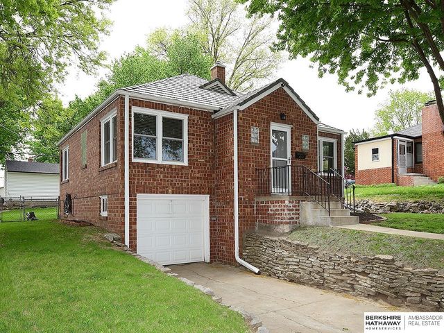 3911 Castelar Street, Omaha, NE 68105
