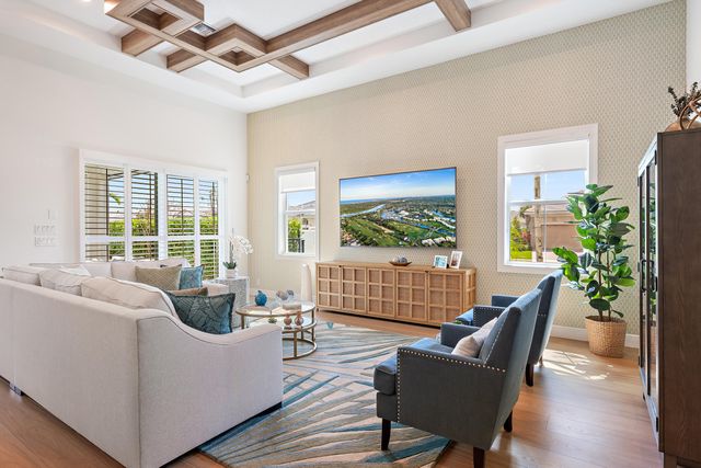 10038 Regency Way, Palm Beach Gardens, FL 33412