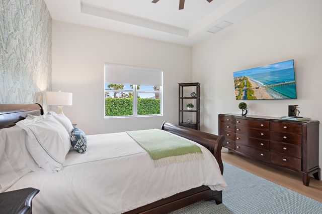 10038 Regency Way, Palm Beach Gardens, FL 33412