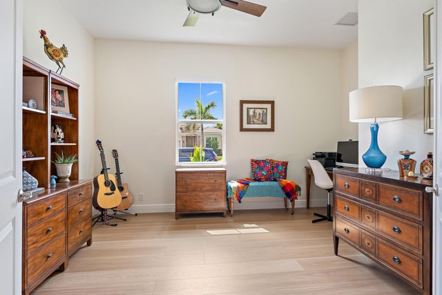 10038 Regency Way, Palm Beach Gardens, FL 33412