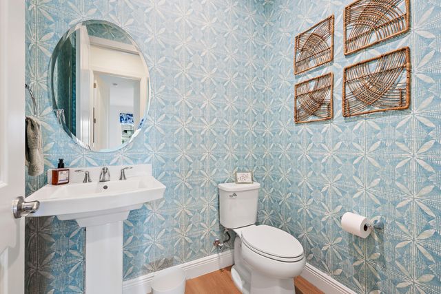 10038 Regency Way, Palm Beach Gardens, FL 33412