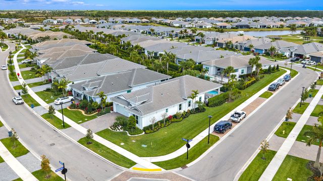 10038 Regency Way, Palm Beach Gardens, FL 33412