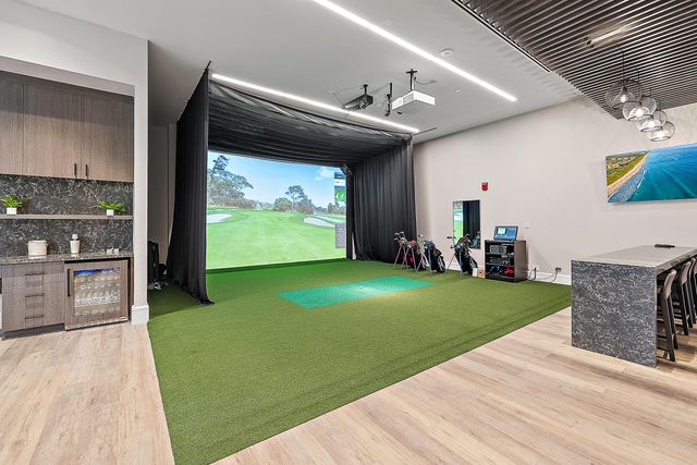 10038 Regency Way, Palm Beach Gardens, FL 33412