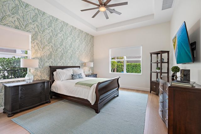 10038 Regency Way, Palm Beach Gardens, FL 33412