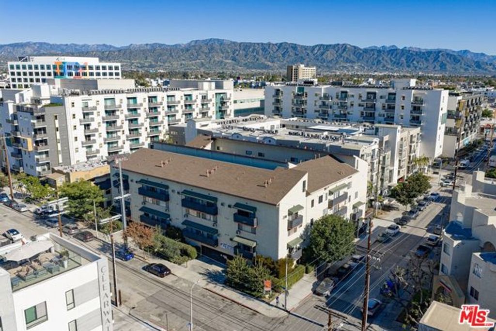 11231 Otsego Street, North Hollywood (los Angeles), CA 91601