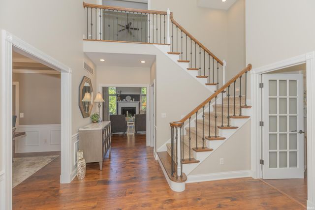 300 Beringer Drive, Evansville, IN 47711
