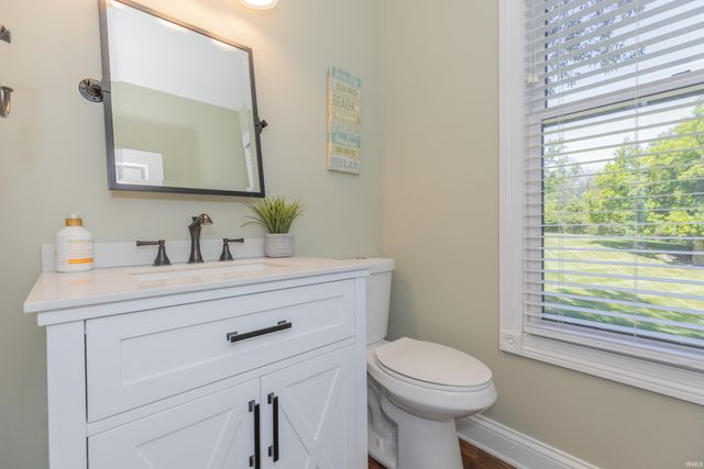 300 Beringer Drive, Evansville, IN 47711