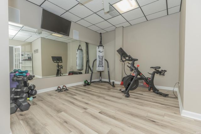 300 Beringer Drive, Evansville, IN 47711