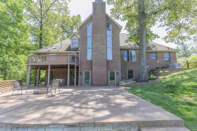 300 Beringer Drive, Evansville, IN 47711