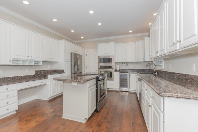 300 Beringer Drive, Evansville, IN 47711