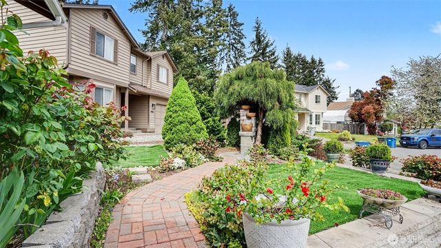 4002 NE 7th Court, Renton, WA 98056