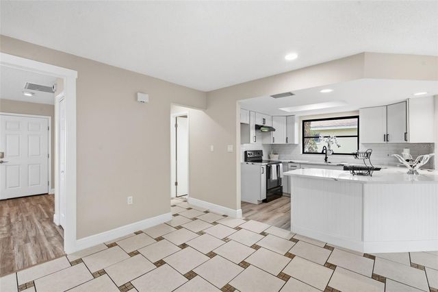8022 IDLEBRIAR LANE, Port Richey, FL 34668