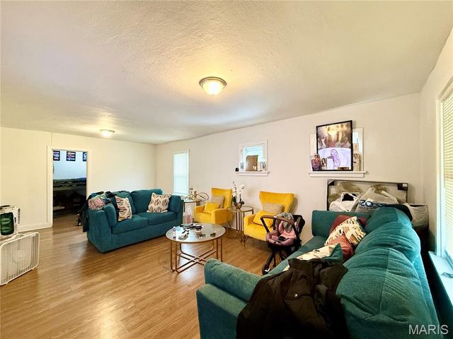 7159 Garesche Avenue, St Louis, MO 63136