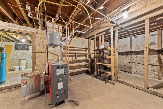 3661 Blue Goose ROAD, West Bend, WI 53095