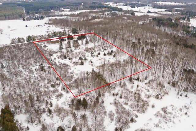 3661 Blue Goose ROAD, West Bend, WI 53095