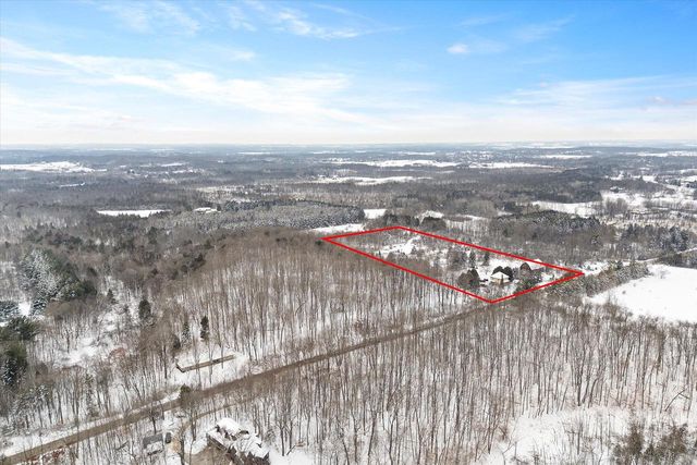3661 Blue Goose ROAD, West Bend, WI 53095