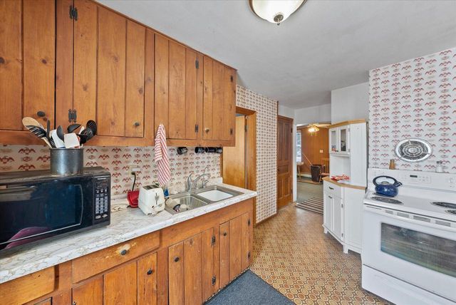 3661 Blue Goose ROAD, West Bend, WI 53095