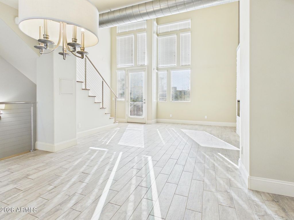 4816 N WOODMERE FAIRWAY -- 1011, Scottsdale, AZ 85251