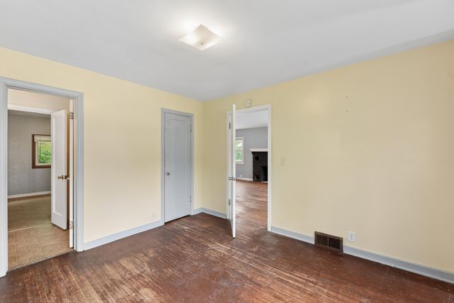 1017 Mcallister Avenue, Benton Harbor, MI 49022