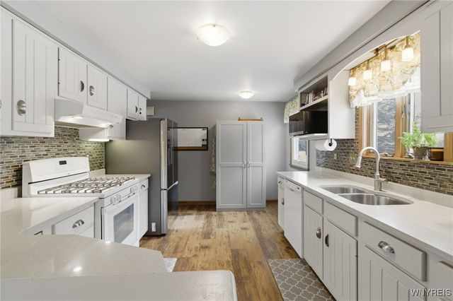 6338 Hamm Road, Lockport Town, NY 14094