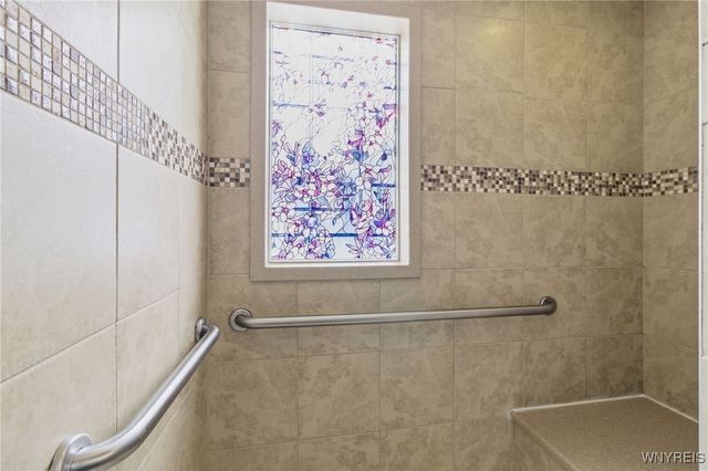 6338 Hamm Road, Lockport Town, NY 14094