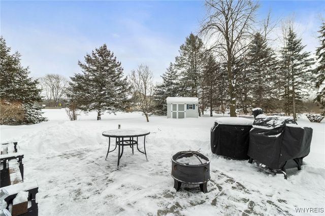 6338 Hamm Road, Lockport Town, NY 14094